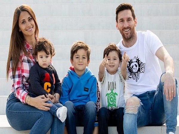 Vợ Messi là ai? Người phụ nữ đứng sau thành công Messi?