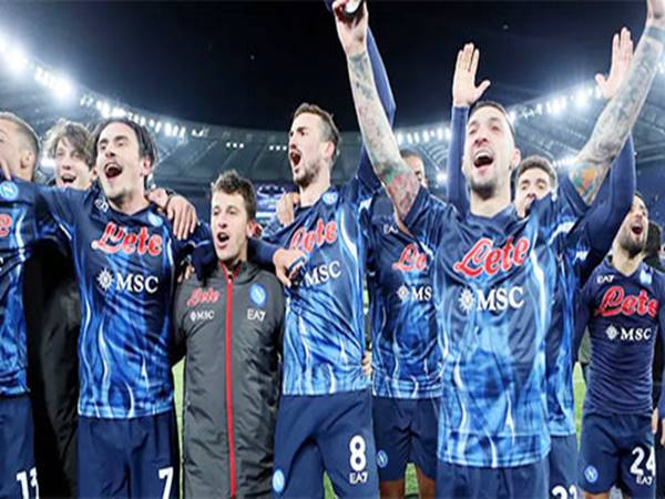 Bóng đá QT trưa ngày 17/10: Napoli trở lại ngôi đầu Serie A