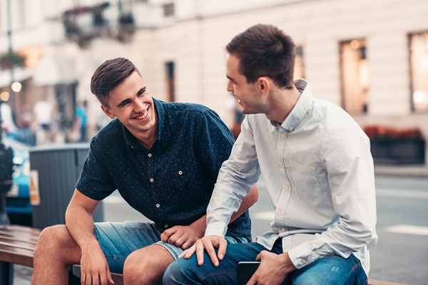 Mơ thấy mình đi chơi hoặc du lịch cùng anh trai