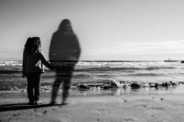 Giải mã giấc mơ trò chuyện với người chết vui vẻ 