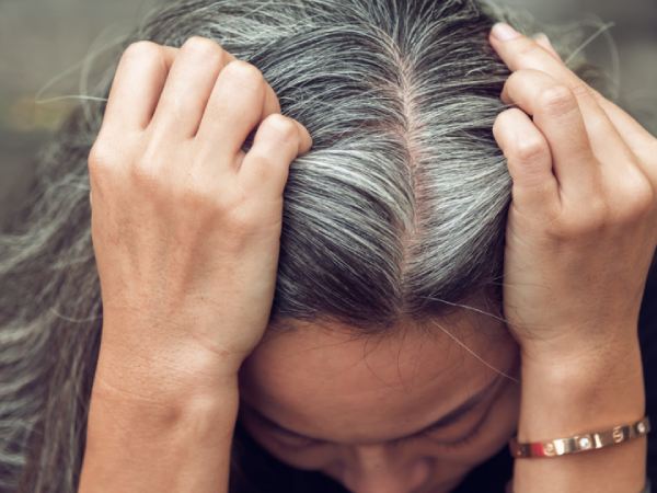 Mơ thấy tóc bạc trắng