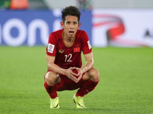 Nguyễn Phong Hồng Duy – Hậu vệ biên tốc độ, kỹ thuật và đầy đột biến