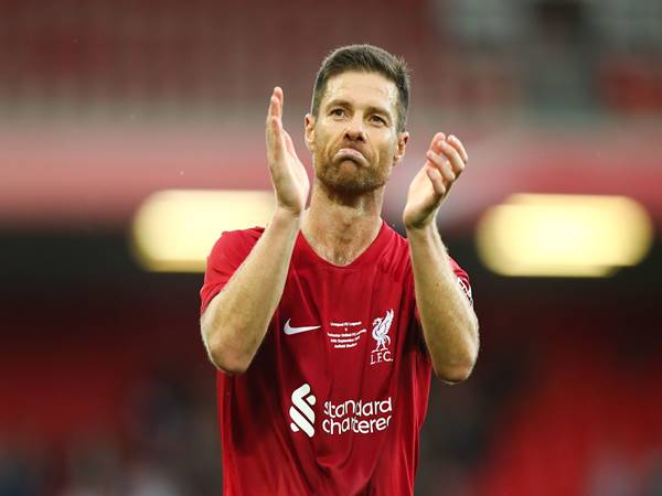 Khám phá những số áo Xabi Alonso từng mặc tại các CLB
