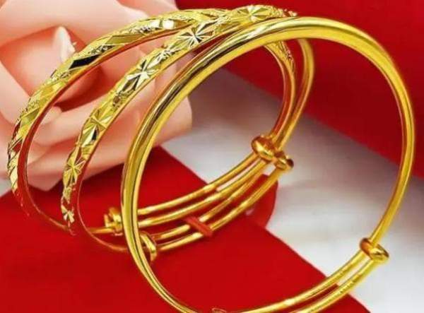 Giải mã giấc mơ thấy vòng vàng có ý nghĩa gì cho tài lộc?