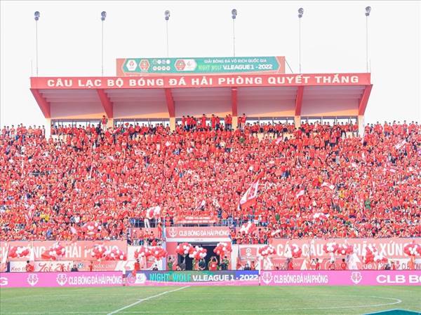 Những trận đấu đáng nhớ nhất từng diễn ra trên SVĐ Lạch Tray