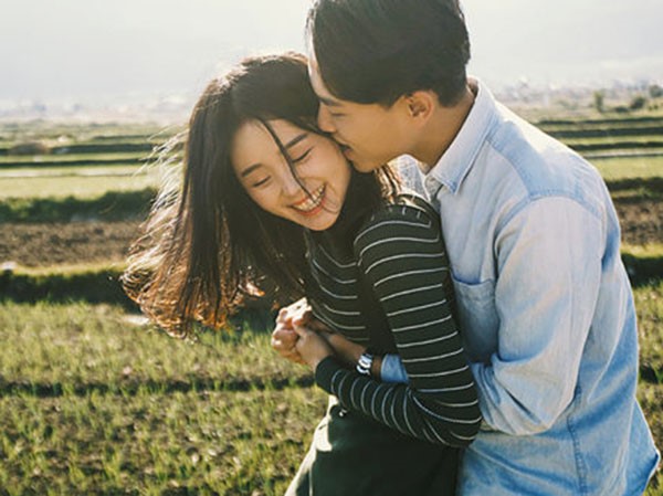 Nằm mơ thấy mình có người yêu là điềm gì, dữ hay lành?