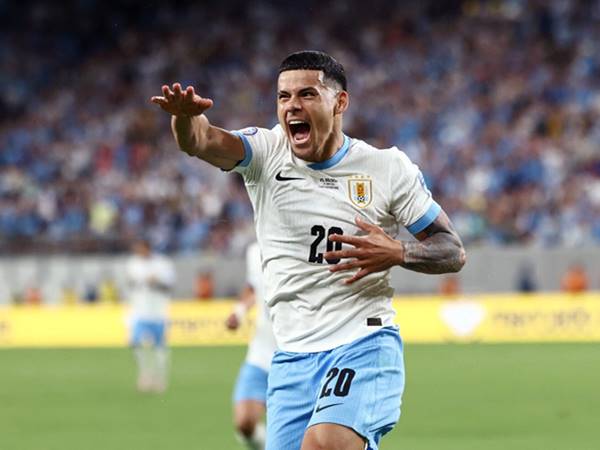 Phong độ hiện nay của Maximiliano Araujo