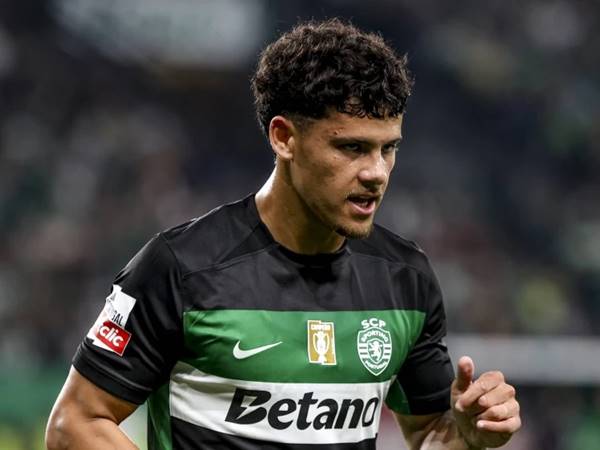 Tin MU: MU nhắm Maximiliano Araujo cho hành lang trái